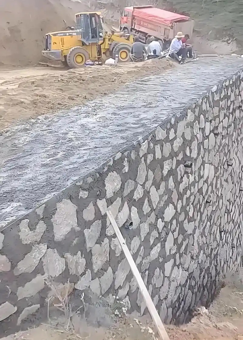 承德隆化县边坡加固